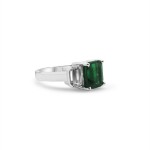 18k White Gold Emerald Diamond Ring 